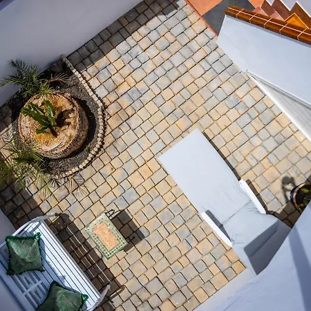 בית נופש Bungalow Paradise Seaview By Holidays *