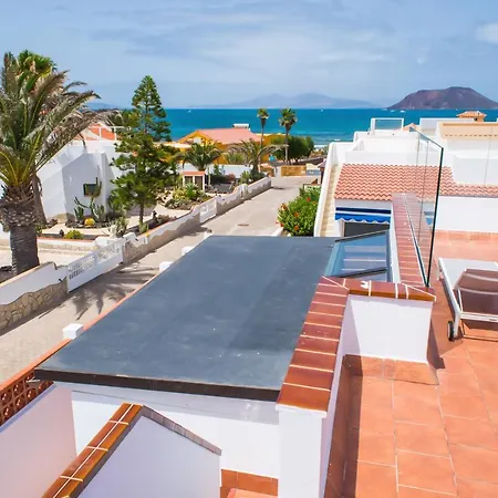 בית נופש Bungalow Paradise Seaview By Holidays *