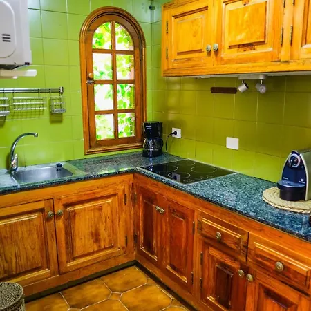 Bungalow Paradise Seaview By Holidays קורלחו